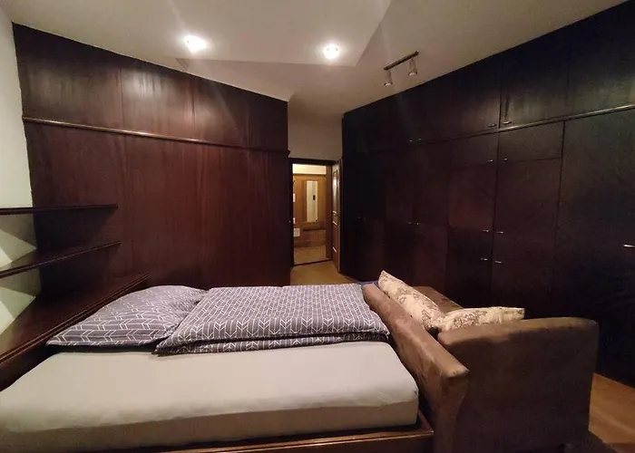 Apartment Cosy In Tyrolean Flat Innsbruck