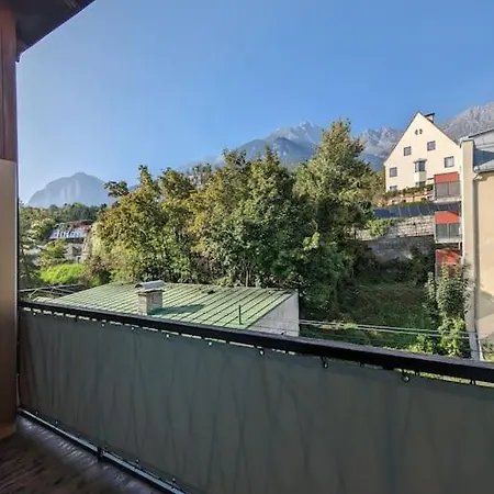 Cosy In Tyrolean Flat * 인스브루크